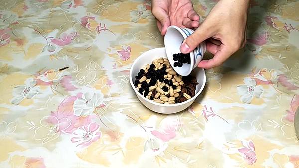 blueberry cracknel-step2 2.jpg