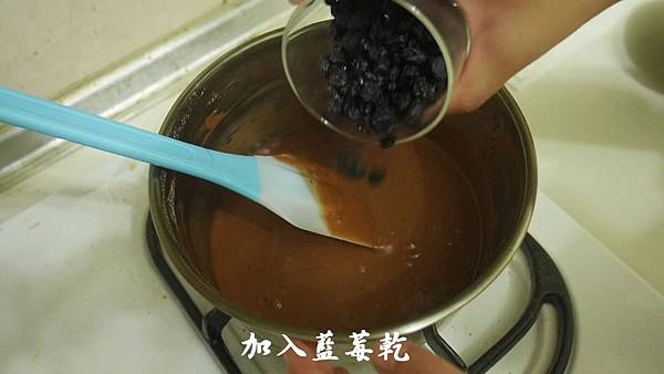 巧克力藍莓杯子蛋糕 - 食譜圖6.jpg 巧克力藍莓杯子蛋糕 - 食譜圖6.jpg