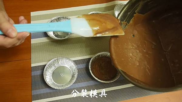 巧克力藍莓杯子蛋糕 - 食譜圖7.jpg 巧克力藍莓杯子蛋糕 - 食譜圖7.jpg