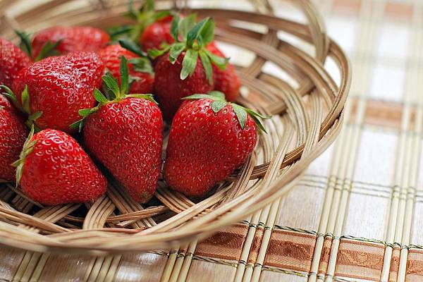 strawberry-草莓 strawberry-1180048_960_720.jpg